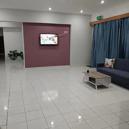 Pyrgos Aparthotel