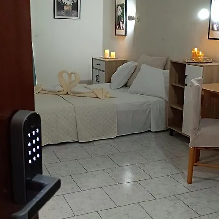 Pyrgos Hotel Apartments
