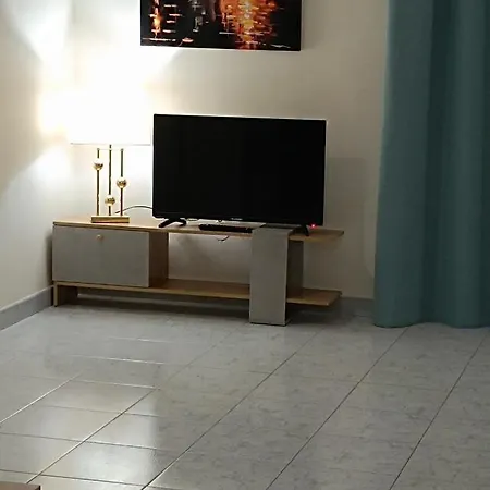 Aparthotel Pyrgos