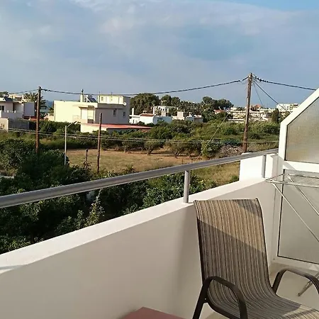 Aparthotel Pyrgos