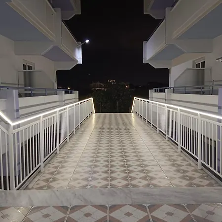 Pyrgos 2*